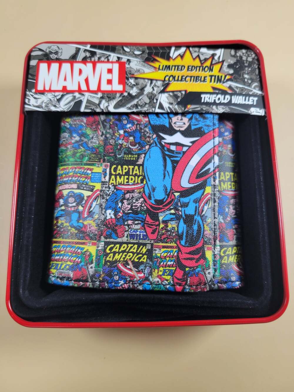 Marvel Captain America Trifold Leather Wallet With Collectors Tin NEW